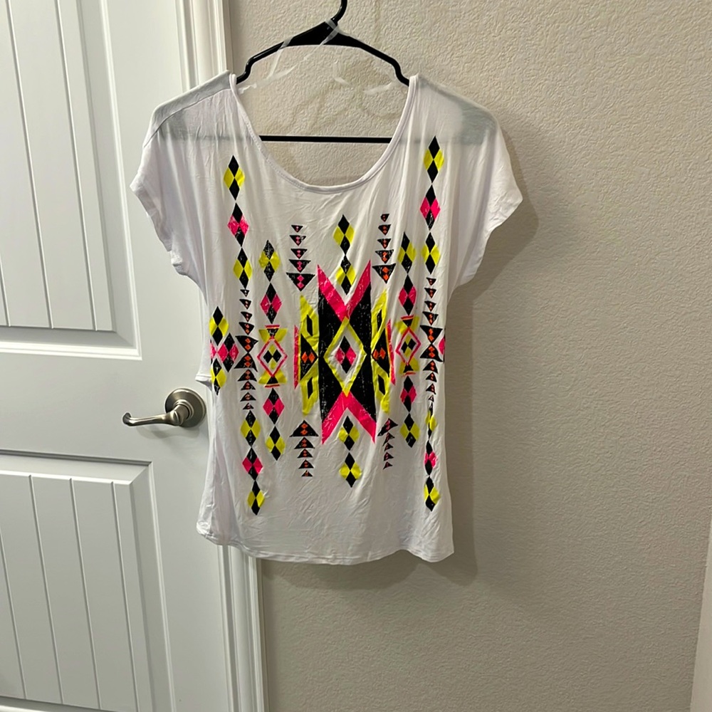 Ginger G backless white shirt with pink/yellow/black geo pattern size S